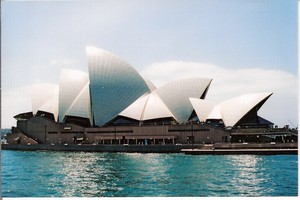 C:\Users\shaun\Documents\memory stick\New folder\New Australia\web australia photos\Sailing past Sydney Opera House..jpg